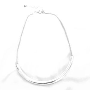 Minimalist silver necklace